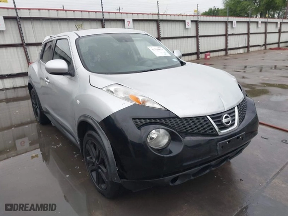 2013 Nissan Juke S with VIN JN8AF5MR5DT220090, listed as a IAAI auction lot 41799853 with 123,014 mi miles. Bid and sale history available at carsss.com. Image 1.