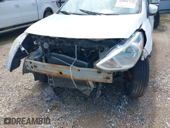 2017 Nissan Versa SV z VIN 3N1CN7AP6HL842992, wystawiony jako IAAI lot #42001775 z przebiegiem Nie podano mil oraz . Historia ofert i sprzedaży dostępna na DreamBid. Obrazek 16.