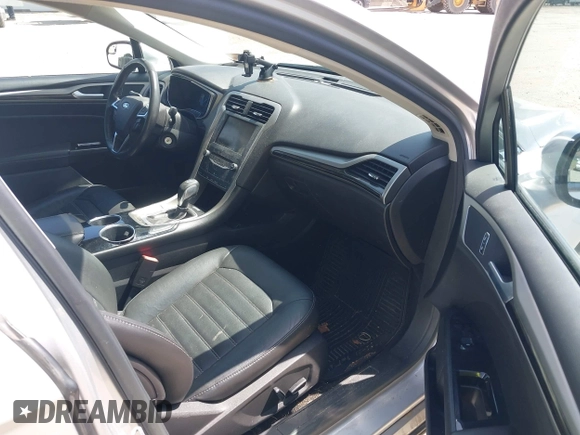 2013 Ford Fusion SE Hybrid with VIN 3FA6P0LU7DR196888, listed as a IAAI auction lot 42156366 with 393,358 mi miles. Bid and sale history available at carsss.com. Image 5.