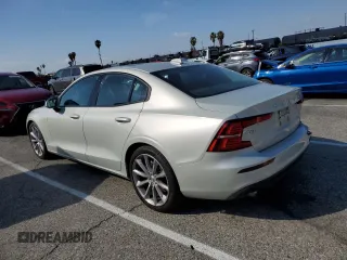 2019 Volvo S60 Momentum with VIN 7JR102FK8KG001031, listed as a Copart auction lot 44805915 with 34,688 mi miles and Salvage Title. Bid and sale history available at carsss.com. Image 2.
