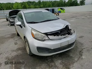 2013 Kia Rio LX z VIN KNADM4A35D6280066, wystawiony jako Copart lot #57293585 z przebiegiem 129 281 mil mil oraz Szkoda całkowita • Salvage title. Historia ofert i sprzedaży dostępna na DreamBid. Obrazek 14.