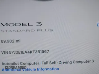 2019 Tesla Model 3 Mid Range z VIN 5YJ3E1EA4KF361967, wystawiony jako IAAI lot #42261724 z przebiegiem 89 902 mil mil oraz . Historia ofert i sprzedaży dostępna na DreamBid. Obrazek 7.
