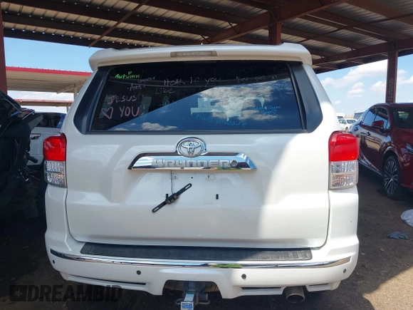 2011 Toyota 4Runner Trail z VIN JTEBU5JR6B5043167, wystawiony jako IAAI lot #42400681 z przebiegiem 265 137 mil mil oraz . Historia ofert i sprzedaży dostępna na DreamBid. Obrazek 16.