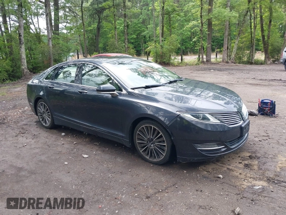 2013 Lincoln MKZ with VIN 3LN6L2J98DR817275, listed as a IAAI auction lot 42196186 with 128,456 mi miles. Bid and sale history available at carsss.com. Image 1.