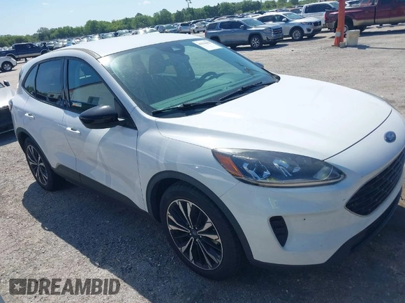 2021 Ford Escape SE with VIN 1FMCU0G62MUB33512, listed as a IAAI auction lot 41828402 with 110,205 mi miles and . Bid and sale history available at carsss.com. Image 1.