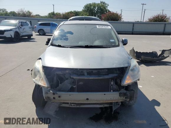 2013 Nissan Versa S Plus with VIN 3N1CN7AP3DL863681, listed as a Copart auction lot 76935524 with 86,971 mi miles and Salvage title. Bid and sale history available at DreamBid. Image 5.