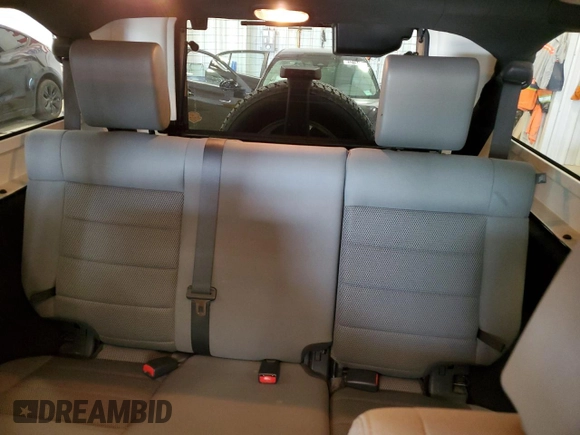 2008 Jeep Wrangler Unlimited Sahara with VIN 1J4GA59108L637009, listed as a Copart auction lot 63333705 with 181,778 mi miles and Clean title. Bid and sale history available at DreamBid. Image 10.
