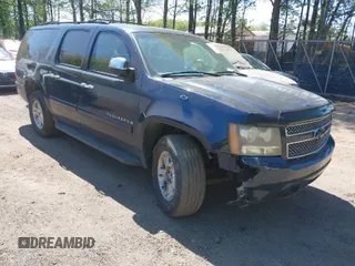 2008 Chevrolet Suburban LT w/3LT with VIN 1GNFK16368J138876, listed as a IAAI auction lot 42039588 with 318,374 mi miles. Bid and sale history available at carsss.com. Image 1.