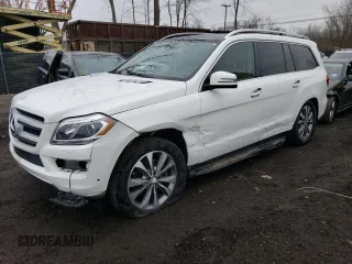 2015 Mercedes-Benz GL-Class GL 350 BlueTEC with VIN 4JGDF2EE0FA519693, listed as a Copart auction lot 81854063 with 82,137 mi miles. Bid and sale history available at carsss.com. Image 1.