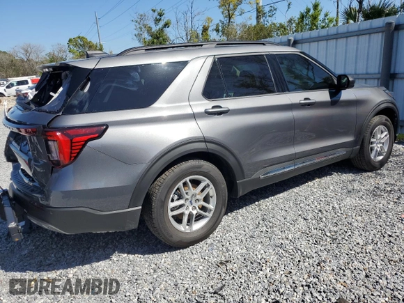 2025 Ford Explorer Active with VIN 1FMUK7DH6SGB16295, listed as a Copart auction lot 48884825 with 193 mi miles and Salvage Title. Bid and sale history available at carsss.com. Image 3.