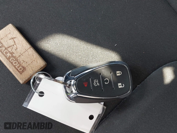 2019 Chevrolet Camaro 1SS z VIN 1G1FF1R70K0111514, wystawiony jako IAAI lot #41924277 z przebiegiem Nie podano mil oraz . Historia ofert i sprzedaży dostępna na DreamBid. Obrazek 11.