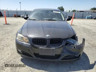 2011 BMW 3 Series 328i xDrive z VIN WBAPK7C52BA818235, wystawiony jako Copart lot #56346645 z przebiegiem 117 905 mil mil oraz Szkoda całkowita • Salvage title. Historia ofert i sprzedaży dostępna na DreamBid. Obrazek 5.
