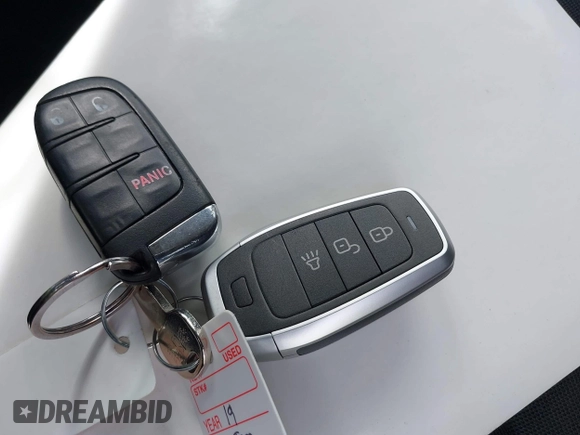 2019 Jeep Renegade Latitude with VIN ZACNJBBB2KPK15600, listed as a IAAI auction lot 42021625 with 69,640 mi miles and . Bid and sale history available at DreamBid. Image 11.