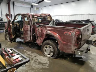 2015 Ford F-250 XLT z VIN 1FT7X2B61FED02464, wystawiony jako Copart lot #51217505 z przebiegiem 159 967 mil mil oraz Szkoda całkowita • Salvage title. Historia ofert i sprzedaży dostępna na DreamBid. Obrazek 2.