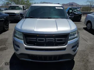2017 Ford Explorer XLT with VIN 1FM5K7D81HGB22079, listed as a Copart auction lot 56990835 with 85,381 mi miles and Salvage title. Bid and sale history available at DreamBid. Image 5.