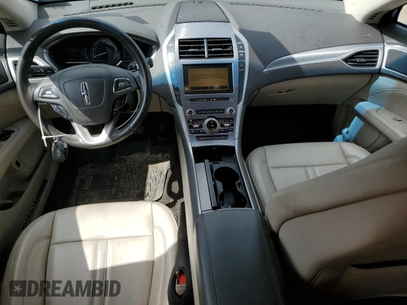 2019 Lincoln MKZ Hybrid z VIN 3LN6L5KU4KR610755, wystawiony jako Copart lot #57353405 z przebiegiem 86 447 mil mil oraz Czysty tytuł • Clean title. Historia ofert i sprzedaży dostępna na DreamBid. Obrazek 8.