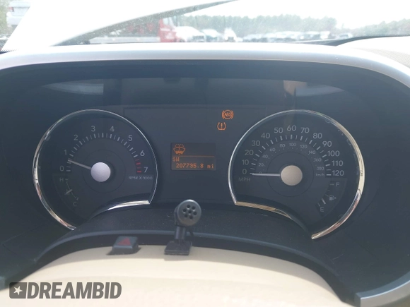 2010 Mercury Mountaineer Premier z VIN 4M2EN4JE0AUJ03609, wystawiony jako IAAI lot #42130089 z przebiegiem 207 795 mil mil oraz . Historia ofert i sprzedaży dostępna na DreamBid. Obrazek 7.