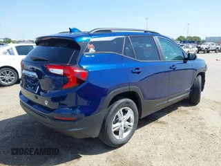 2022 GMC Terrain SLE with VIN 3GKALMEV0NL299267, listed as a IAAI auction lot 41845193 with 9,581 mi miles. Bid and sale history available at carsss.com. Image 4.