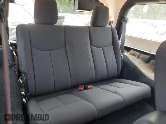 2016 Jeep Wrangler Black Bear z VIN 1C4AJWAG2GL330098, wystawiony jako Copart lot #59018845 z przebiegiem 84 039 mil mil oraz Szkoda całkowita • Salvage title. Historia ofert i sprzedaży dostępna na DreamBid. Obrazek 10.