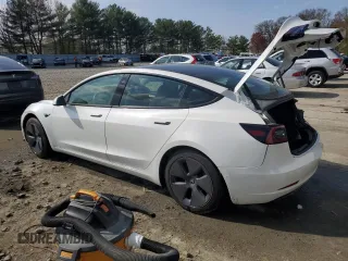 2021 Tesla Model 3 Standard Range Plus z VIN 5YJ3E1EA4MF099600, wystawiony jako Copart lot #49917095 z przebiegiem 44 719 mil mil oraz Szkoda całkowita • Salvage title. Historia ofert i sprzedaży dostępna na DreamBid. Obrazek 2.