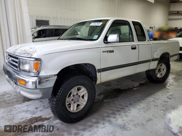 1997 Toyota T100 SR5 with VIN JT4UN24D9V0048079, listed as a Copart auction lot 87042344 with 303,785 mi miles and Salvage Title. Bid and sale history available at DreamBid. Image 1.