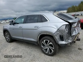 2022 Volkswagen Atlas SEL with VIN 1V2BE2CA3NC203446, listed as a Copart auction lot 70006024 with 28,356 mi miles and Salvage title. Bid and sale history available at DreamBid. Image 2.