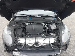 2020 Porsche Macan with VIN WP1AA2A54LLB01700, listed as a IAAI auction lot 41383568 with 49,338 mi miles and . Bid and sale history available at DreamBid. Image 10.