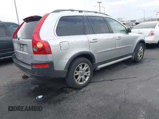 2005 Volvo XC90 with VIN YV1CZ852851176303, listed as a IAAI auction lot 41863268 with 191,742 mi miles. Bid and sale history available at carsss.com. Image 4.
