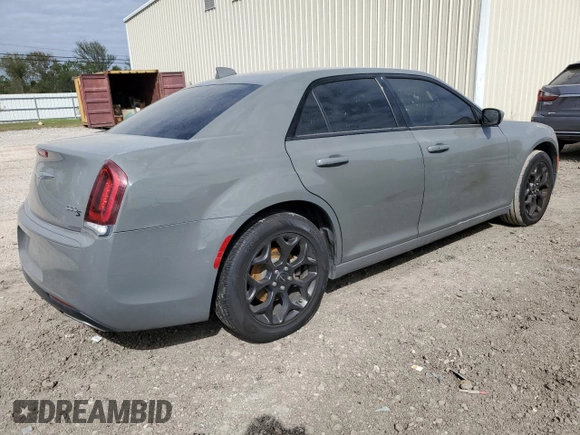 2019 Chrysler 300 with VIN 2C3CCAGGXKH656044, listed as a Copart auction lot 81293544 with 88,251 mi miles and Salvage Title. Bid and sale history available at carsss.com. Image 3.