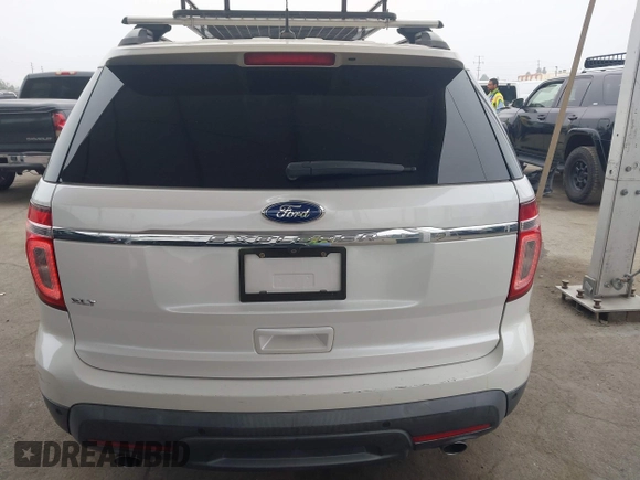 2014 Ford Explorer XLT z VIN 1FM5K7D88EGA03585, wystawiony jako IAAI lot #42443289 z przebiegiem 186 194 mil mil oraz . Historia ofert i sprzedaży dostępna na DreamBid. Obrazek 16.