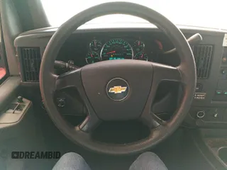 2013 Chevrolet Express Cargo с VIN 1GCSGAFX3D1133589, выставлен на аукционе IAAI как лот 42575795 с пробегом 63 687 миль миль и . История ставок и продаж доступна на DreamBid. Изображение 1.
