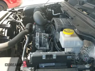 2020 Ram 1500 Big Horn z VIN 1C6RREBT2LN311820, wystawiony jako IAAI lot #42372941 z przebiegiem 26 049 mil mil oraz . Historia ofert i sprzedaży dostępna na DreamBid. Obrazek 19.