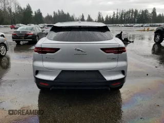 2020 Jaguar I-Pace SE z VIN SADHC2S14L1F81262, wystawiony jako Copart lot #79630114 z przebiegiem 17 894 mil mil oraz Szkoda całkowita • Salvage title. Historia ofert i sprzedaży dostępna na DreamBid. Obrazek 6.