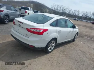 2014 Ford Focus SE with VIN 1FADP3F21EL347114, listed as a IAAI auction lot 41984235 with 110,559 mi miles and . Bid and sale history available at carsss.com. Image 4.