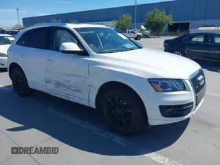 2011 Audi Q5 Premium Plus with VIN WA1LFAFP5BA109809, listed as a IAAI auction lot 42322364 with 121,525 mi miles and . Bid and sale history available at DreamBid. Image 1.