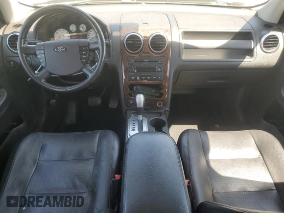 2005 Ford Freestyle Limited z VIN 1FMDK06165GA16290, wystawiony jako Copart lot #55596965 z przebiegiem Nie podano mil oraz Szkoda całkowita • Salvage title. Historia ofert i sprzedaży dostępna na DreamBid. Obrazek 8.