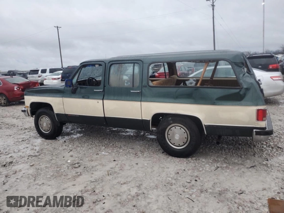 1990 GMC Suburban с VIN 1GKGR26K8LF528125, выставлен на аукционе Copart как лот 84931724 с пробегом Не указан миль и Списание • Salvage title. История ставок и продаж доступна на DreamBid. Изображение 2.