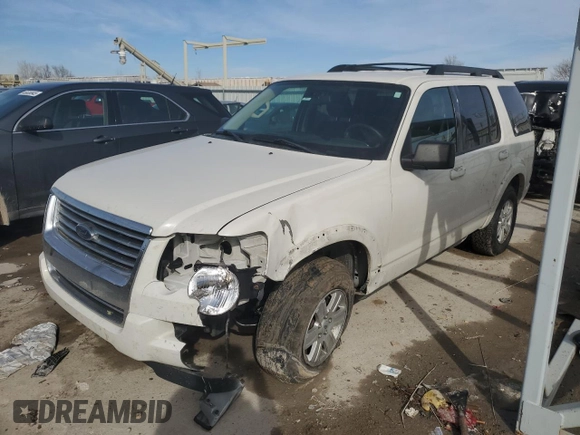 2010 Ford Explorer XLT with VIN 1FMEU7DE3AUA43357, listed as a Copart auction lot 46549195 with 171,887 mi miles and Salvage Title. Bid and sale history available at carsss.com. Image 1.