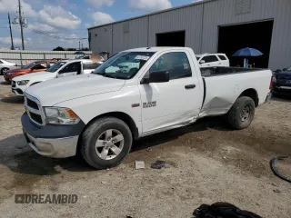 2018 Ram 1500 Tradesman z VIN 3C6JR6DTXJG298711, wystawiony jako Copart lot #50753725 z przebiegiem 54 093 mil mil oraz Szkoda całkowita • Salvage title. Historia ofert i sprzedaży dostępna na DreamBid. Obrazek 1.