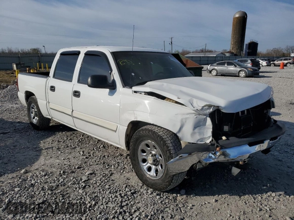 2005 Chevrolet Silverado 1500 LS with VIN 2GCEC13T251398994, listed as a Copart auction lot 47639515 with 188,927 mi miles and Salvage Title. Bid and sale history available at carsss.com. Image 4.