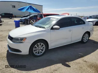 2014 Volkswagen Jetta SE z VIN 3VWD17AJ0EM383504, wystawiony jako Copart lot #56914775 z przebiegiem 144 838 mil mil oraz Szkoda całkowita • Salvage title. Historia ofert i sprzedaży dostępna na DreamBid. Obrazek 1.