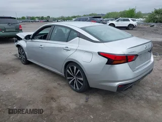 2019 Nissan Altima SR z VIN 1N4BL4CVXKC125920, wystawiony jako IAAI lot #42186653 z przebiegiem 101 245 mil mil oraz . Historia ofert i sprzedaży dostępna na DreamBid. Obrazek 3.