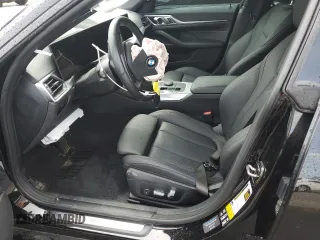 2024 BMW 4 Series 430i xDrive z VIN WBA73AV05RFP73980, wystawiony jako Copart lot #57059745 z przebiegiem 29 170 mil mil oraz Szkoda całkowita • Salvage title. Historia ofert i sprzedaży dostępna na DreamBid. Obrazek 7.