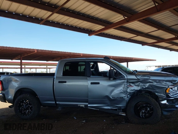 2022 Ram 2500 Big Horn z VIN 3C6UR5DLXNG306254, wystawiony jako IAAI lot #42191332 z przebiegiem 54 189 mil mil oraz . Historia ofert i sprzedaży dostępna na DreamBid. Obrazek 13.