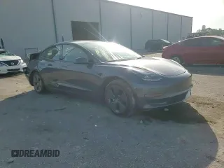 2023 Tesla Model 3 z VIN 5YJ3E1EA6PF621759, wystawiony jako Copart lot #63669045 z przebiegiem 20 094 mil mil oraz Szkoda całkowita • Salvage title. Historia ofert i sprzedaży dostępna na DreamBid. Obrazek 13.