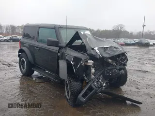 2024 Ford Bronco Big Bend z VIN 1FMDE7AH6RLA64647, wystawiony jako IAAI lot #41084239 z przebiegiem 3581 mil mil oraz . Historia ofert i sprzedaży dostępna na DreamBid. Obrazek 1.