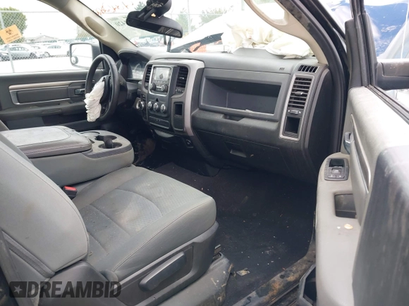 2015 Ram 1500 Tradesman with VIN 3C6JR7DTXFG637822, listed as a IAAI auction lot 40462420 with 122,747 mi miles and . Bid and sale history available at DreamBid. Image 5.