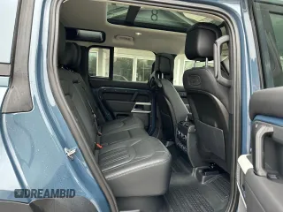 2020 Land Rover Defender SE with VIN SALEP7EU8L2022867, listed as a Copart auction lot 49167865 with 68,673 mi miles and Clean title. Bid and sale history available at DreamBid. Image 6.