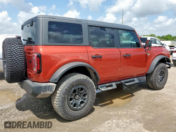 2024 Ford Bronco Wildtrak z VIN 1FMEE2BP4RLB23952, wystawiony jako Copart lot #61547765 z przebiegiem 12 180 mil mil oraz Nie do naprawy • Non repairable. Historia ofert i sprzedaży dostępna na DreamBid. Obrazek 3.