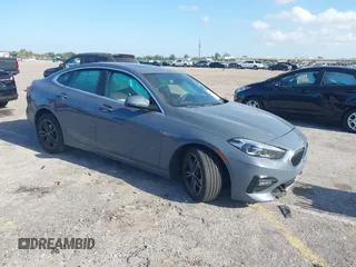 2021 BMW 2 Series 228i xDrive z VIN WBA73AK04M7H07608, wystawiony jako IAAI lot #42118798 z przebiegiem 30 660 mil mil oraz . Historia ofert i sprzedaży dostępna na DreamBid. Obrazek 1.